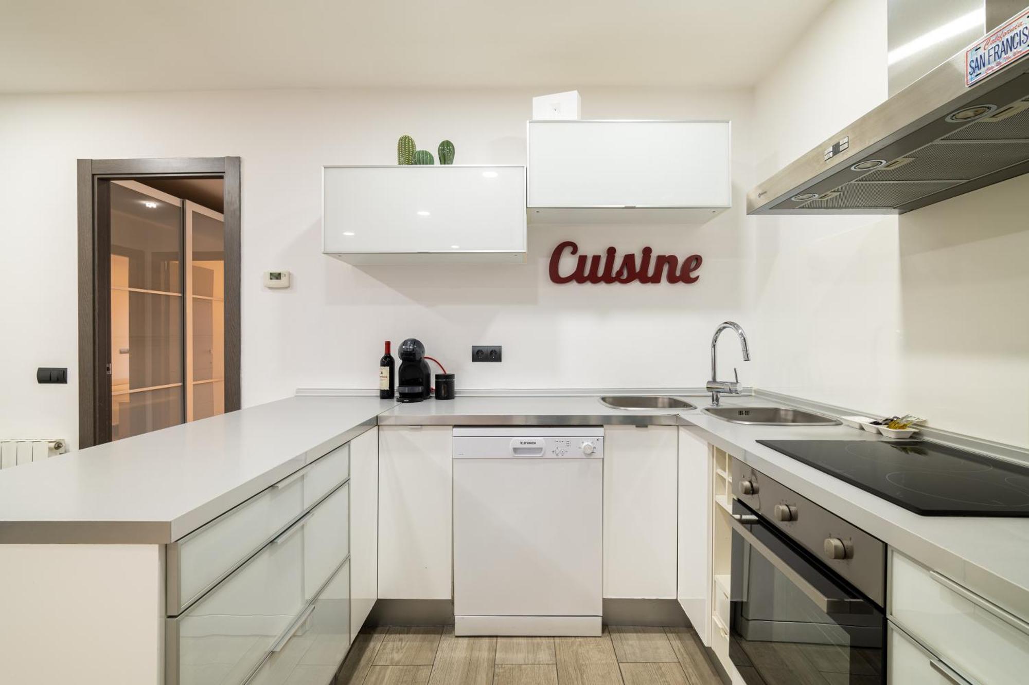 Luxury Apartment, Next To The Sea * Premiá de Mar